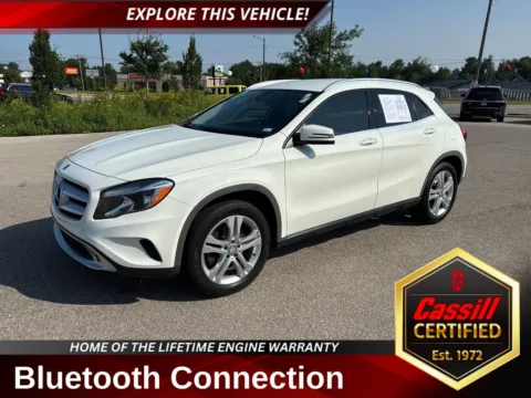 White 2017 Mercedes-Benz GLA 250 for sale in Cedar Rapids, IA