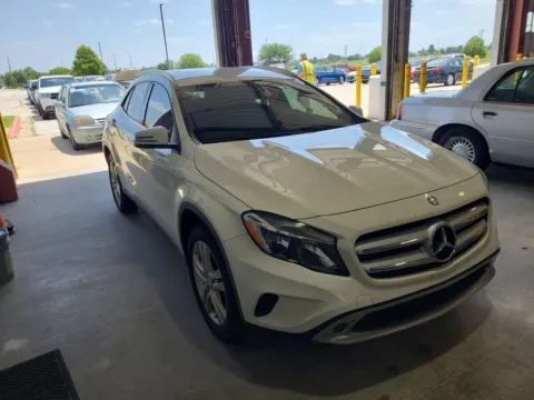 More photos of 2017 Mercedes-Benz GLA 250 at Cassill Motors, IA