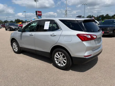 More photos of 2020 Chevrolet Equinox LT at Cassill Motors, IA