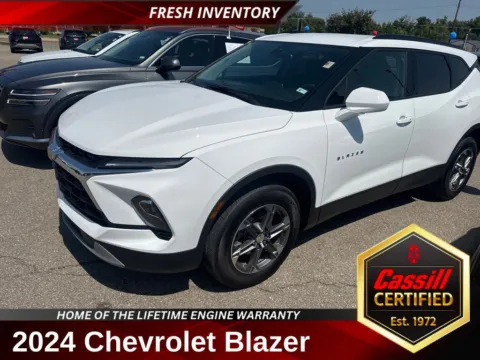White 2024 Chevrolet Blazer LT for sale in Cedar Rapids, IA