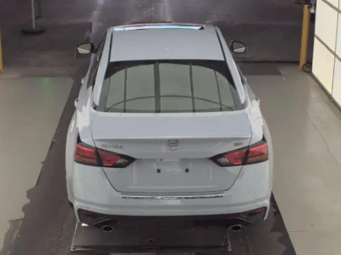 More photos of 2023 Nissan Altima 2.5 SR at Cassill Motors, IA