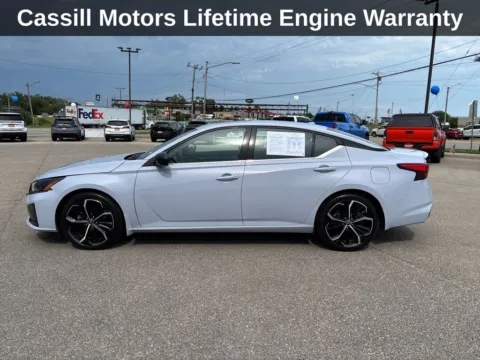 More photos of 2023 Nissan Altima 2.5 SR at Cassill Motors, IA