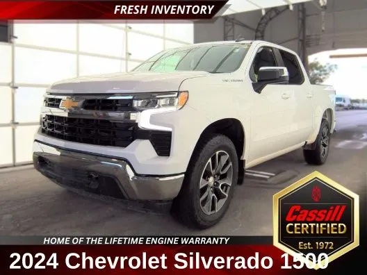 White 2024 Chevrolet Silverado 1500 LT for sale in Cedar Rapids, IA