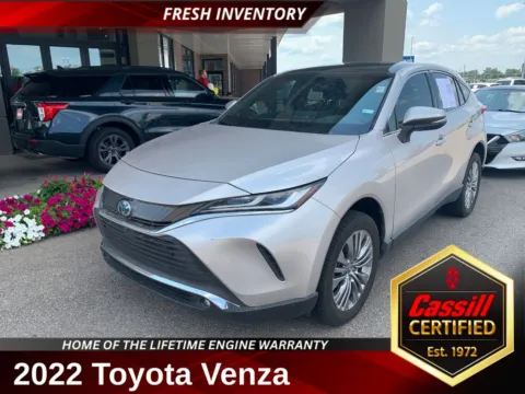 Gray 2022 Toyota Venza Limited for sale in Cedar Rapids, IA