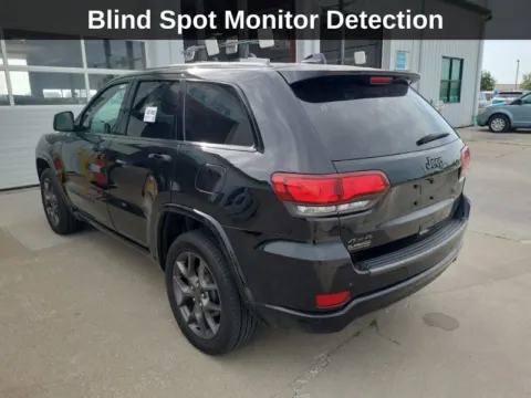 More photos of 2021 Jeep Grand Cherokee Limited at Cassill Motors, IA