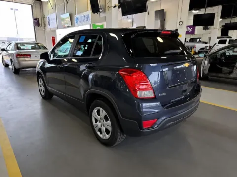 Photos of 2018 Chevrolet Trax LS for sale in Cedar Rapids, IA at Cassill Motors