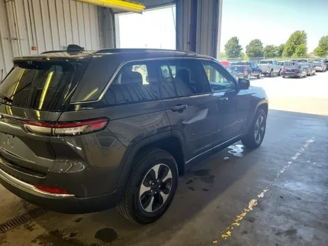 More photos of 2022 Jeep Grand Cherokee 4xe at Cassill Motors, IA