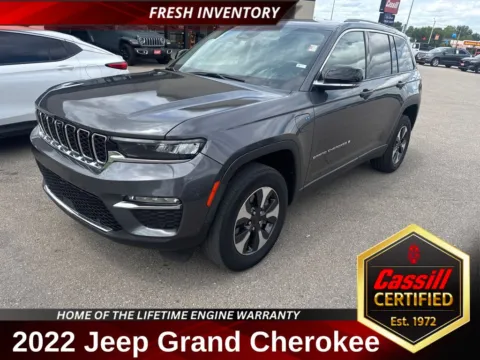 Gray 2022 Jeep Grand Cherokee 4xe for sale in Cedar Rapids, IA
