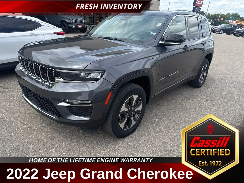 Gray 2022 Jeep Grand Cherokee 4xe for sale in Cedar Rapids, IA