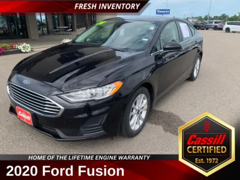 Black 2020 Ford Fusion SE for sale in Cedar Rapids, IA