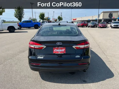More photos of 2020 Ford Fusion SE at Cassill Motors, IA