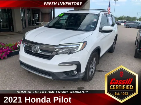 White 2021 Honda Pilot EX for sale in Cedar Rapids, IA