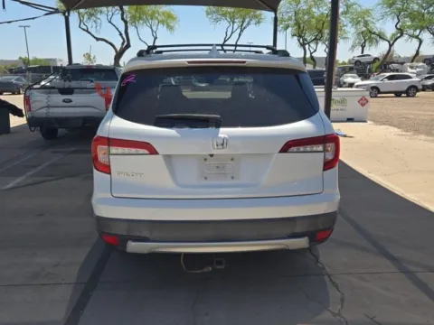 More photos of 2021 Honda Pilot EX at Cassill Motors, IA