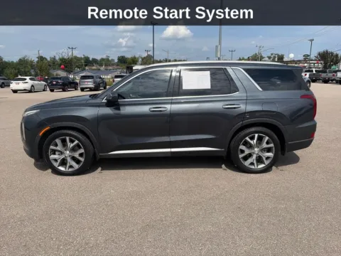 Photos of 2020 Hyundai Palisade SEL for sale in Cedar Rapids, IA at Cassill Motors