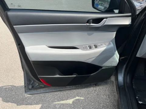 More photos of 2020 Hyundai Palisade SEL at Cassill Motors, IA
