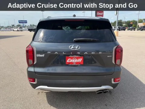 More photos of 2020 Hyundai Palisade SEL at Cassill Motors, IA