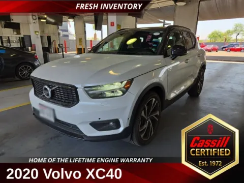 White 2020 Volvo XC40 R-Design for sale in Cedar Rapids, IA