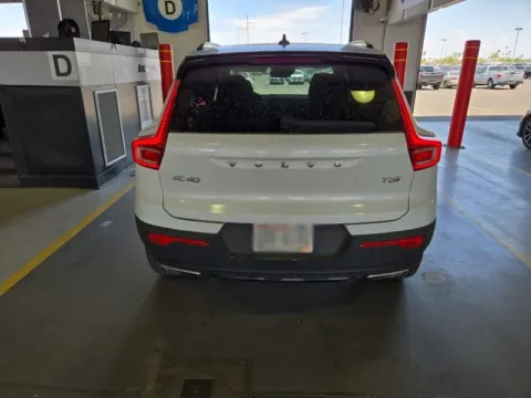 More photos of 2020 Volvo XC40 R-Design at Cassill Motors, IA