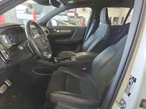 More photos of 2020 Volvo XC40 R-Design at Cassill Motors, IA