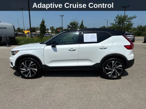 Photos of 2020 Volvo XC40 R-Design for sale in Cedar Rapids, IA at Cassill Motors