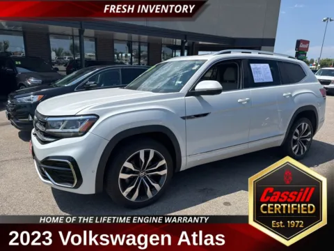 White 2023 Volkswagen Atlas 3.6L V6 SEL Premium R-Line for sale in Cedar Rapids, IA