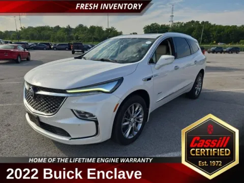 White 2022 Buick Enclave Avenir for sale in Cedar Rapids, IA