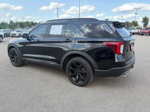 More photos of 2024 Ford Explorer ST-Line at Cassill Motors, IA