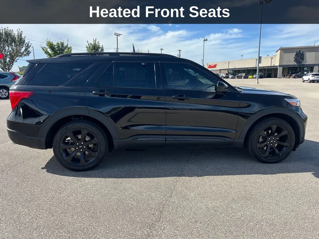 Ford Explorer photo 8