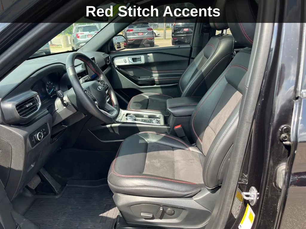 Ford Explorer photo 12