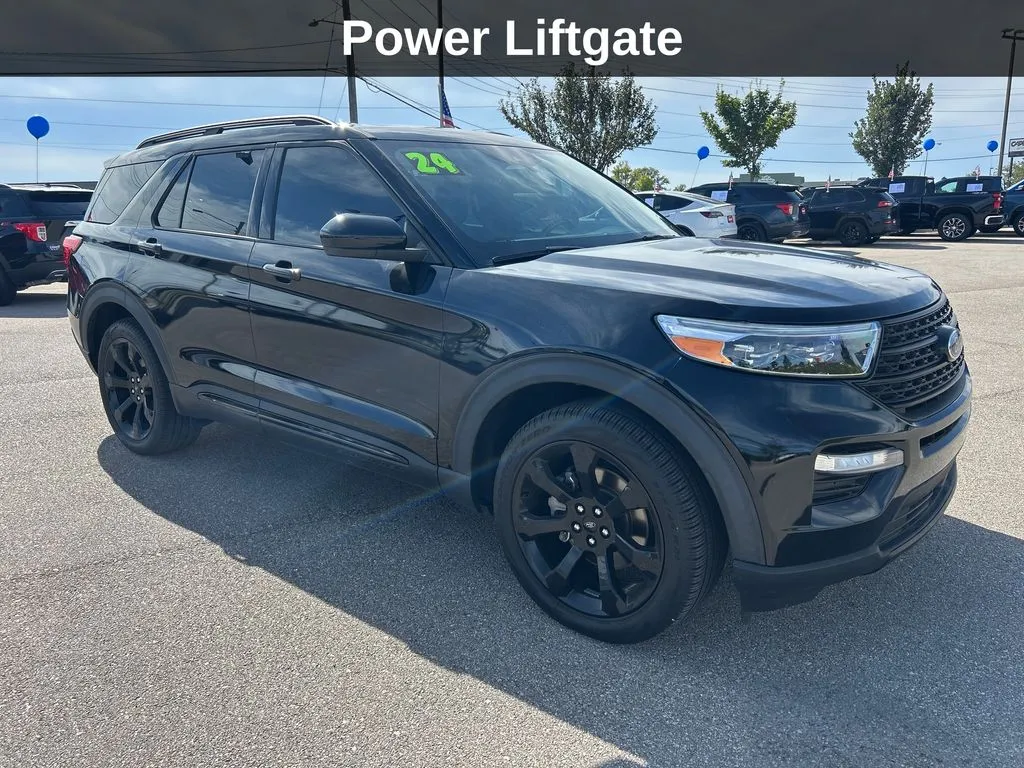 Ford Explorer photo 9