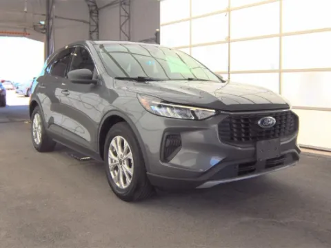 Photos of 2023 Ford Escape Hybrid Active for sale in Cedar Rapids, IA at Cassill Motors