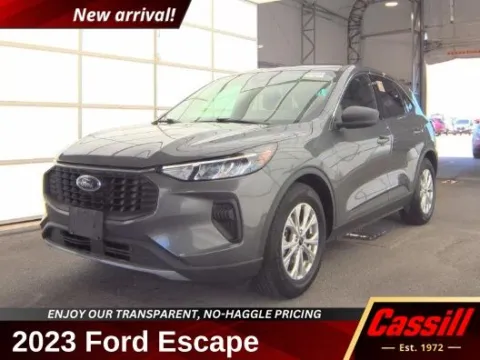 Gray 2023 Ford Escape Hybrid Active for sale in Cedar Rapids, IA