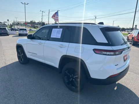 Photos of 2023 Jeep Grand Cherokee Altitude X for sale in Cedar Rapids, IA at Cassill Motors