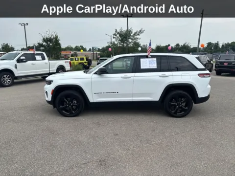 Photos of 2023 Jeep Grand Cherokee Altitude X for sale in Cedar Rapids, IA at Cassill Motors