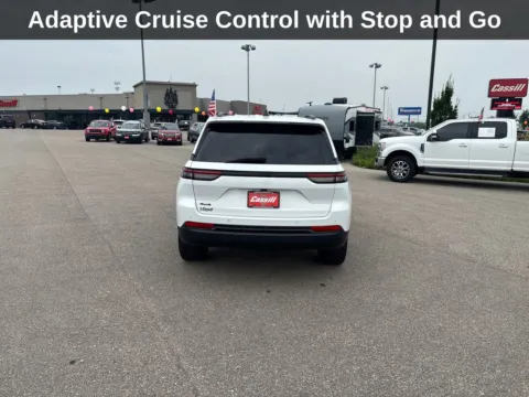 More photos of 2023 Jeep Grand Cherokee Altitude X at Cassill Motors, IA