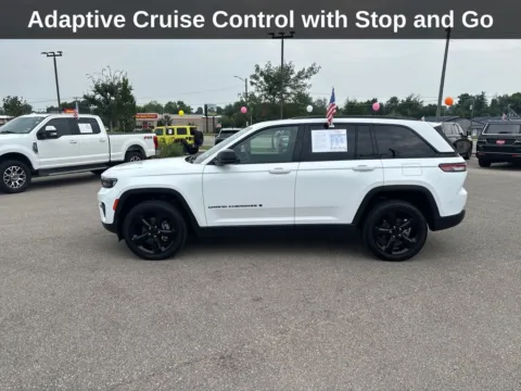 Photos of 2023 Jeep Grand Cherokee Altitude X for sale in Cedar Rapids, IA at Cassill Motors