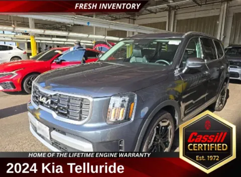 Gray 2024 Kia Telluride S for sale in Cedar Rapids, IA