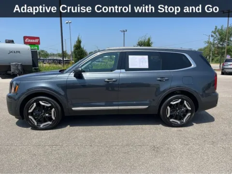 Photos of 2024 Kia Telluride S for sale in Cedar Rapids, IA at Cassill Motors