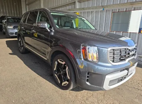 More photos of 2024 Kia Telluride S at Cassill Motors, IA