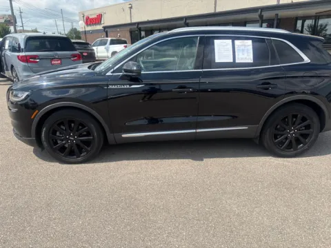 More photos of 2023 Lincoln Nautilus Reserve at Cassill Motors, IA