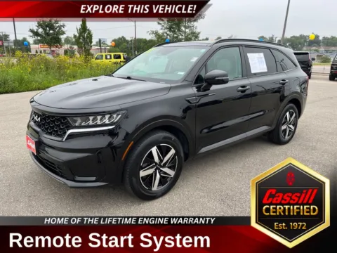 Black 2022 Kia Sorento S for sale in Cedar Rapids, IA