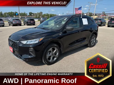 Black 2023 Ford Escape ST-Line for sale in Cedar Rapids, IA