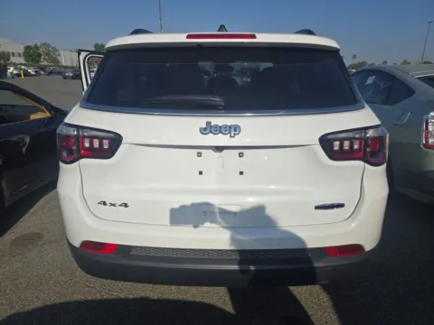 More photos of 2022 Jeep Compass Latitude at Cassill Motors, IA