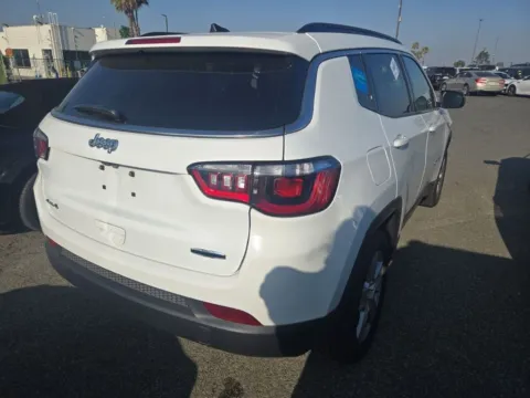 More photos of 2022 Jeep Compass Latitude at Cassill Motors, IA
