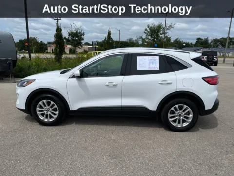 Photos of 2021 Ford Escape SE for sale in Cedar Rapids, IA at Cassill Motors