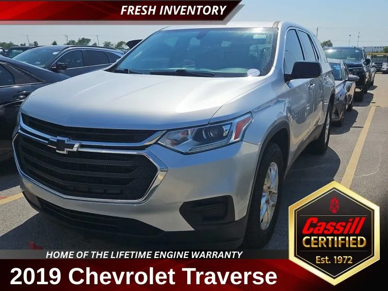Silver 2019 Chevrolet Traverse LS for sale in Cedar Rapids, IA