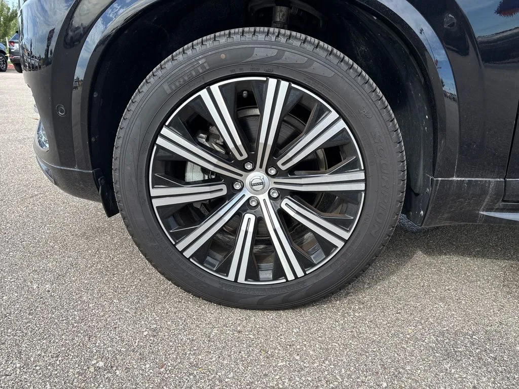 Volvo XC90 photo 31