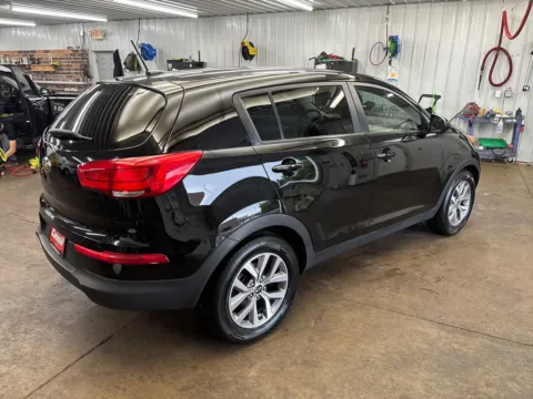 More photos of 2016 Kia Sportage LX at Cassill Motors, IA