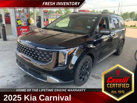 Black 2025 Kia Carnival SX for sale in Cedar Rapids, IA