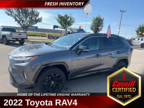 Black 2022 Toyota RAV4 Hybrid XSE for sale in Cedar Rapids, IA